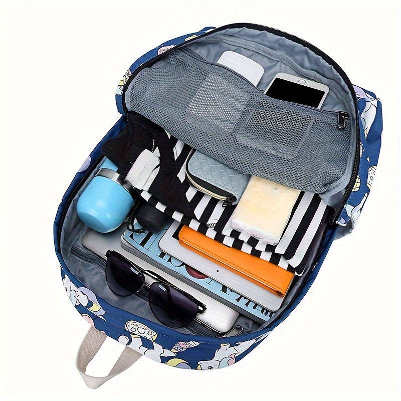 Kit escolar com tema de unicórnio, incluindo mochila, lancheira e estojo, feito de nylon resistente com estampa charmosa e divertida.