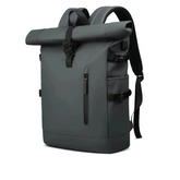 Mochila de viagem masculina expansível, preta, material Oxford, grande capacidade (20-35L), com compartimento para laptop e porta USB integrada.

